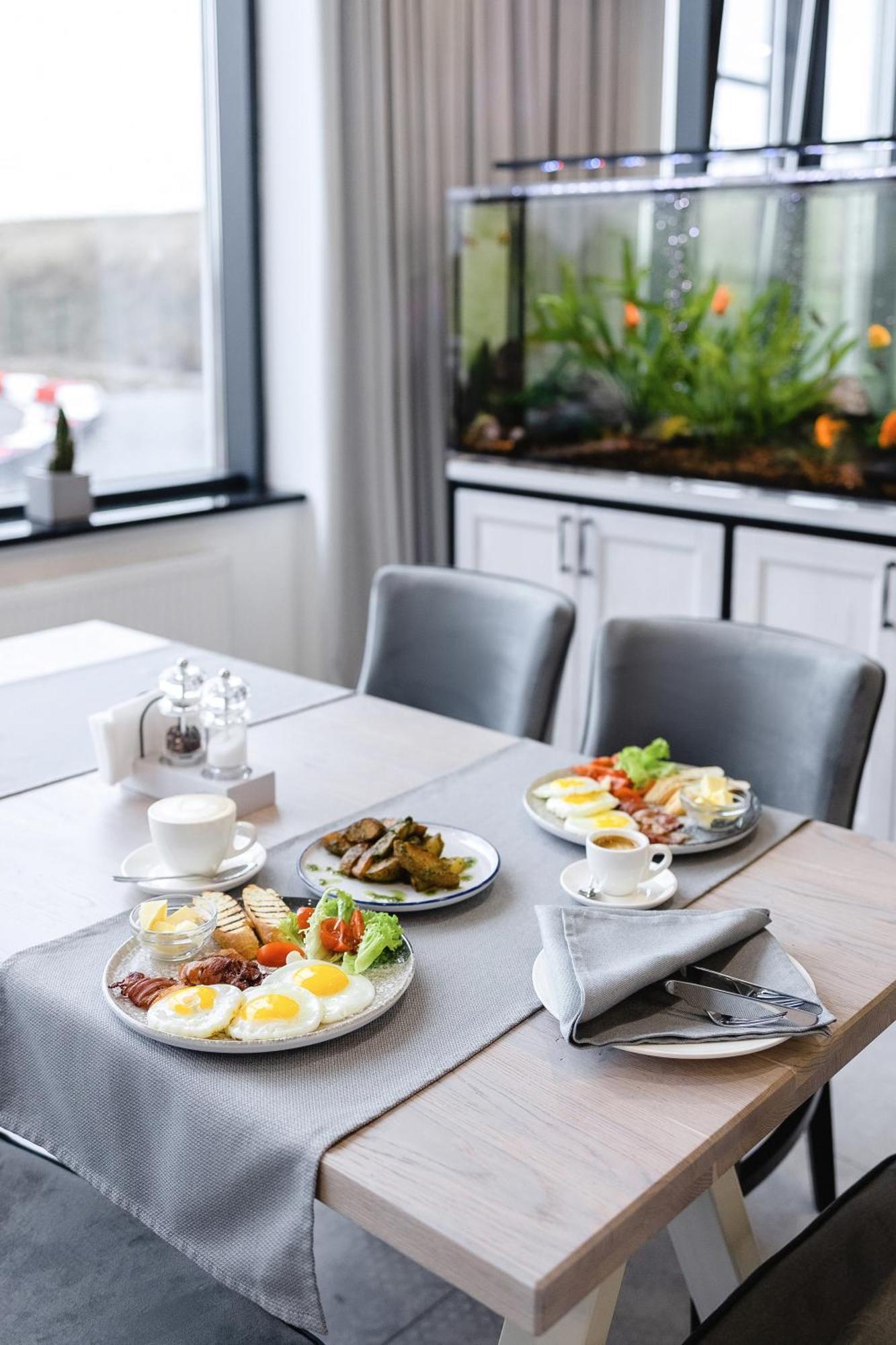 Otto Hotel-Restaurant Rivne Exterior photo
